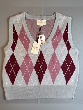 Pink Rose Women’s szL V-Neck Grey Argyle Sweater Vest in Pink & Burgundy NEW